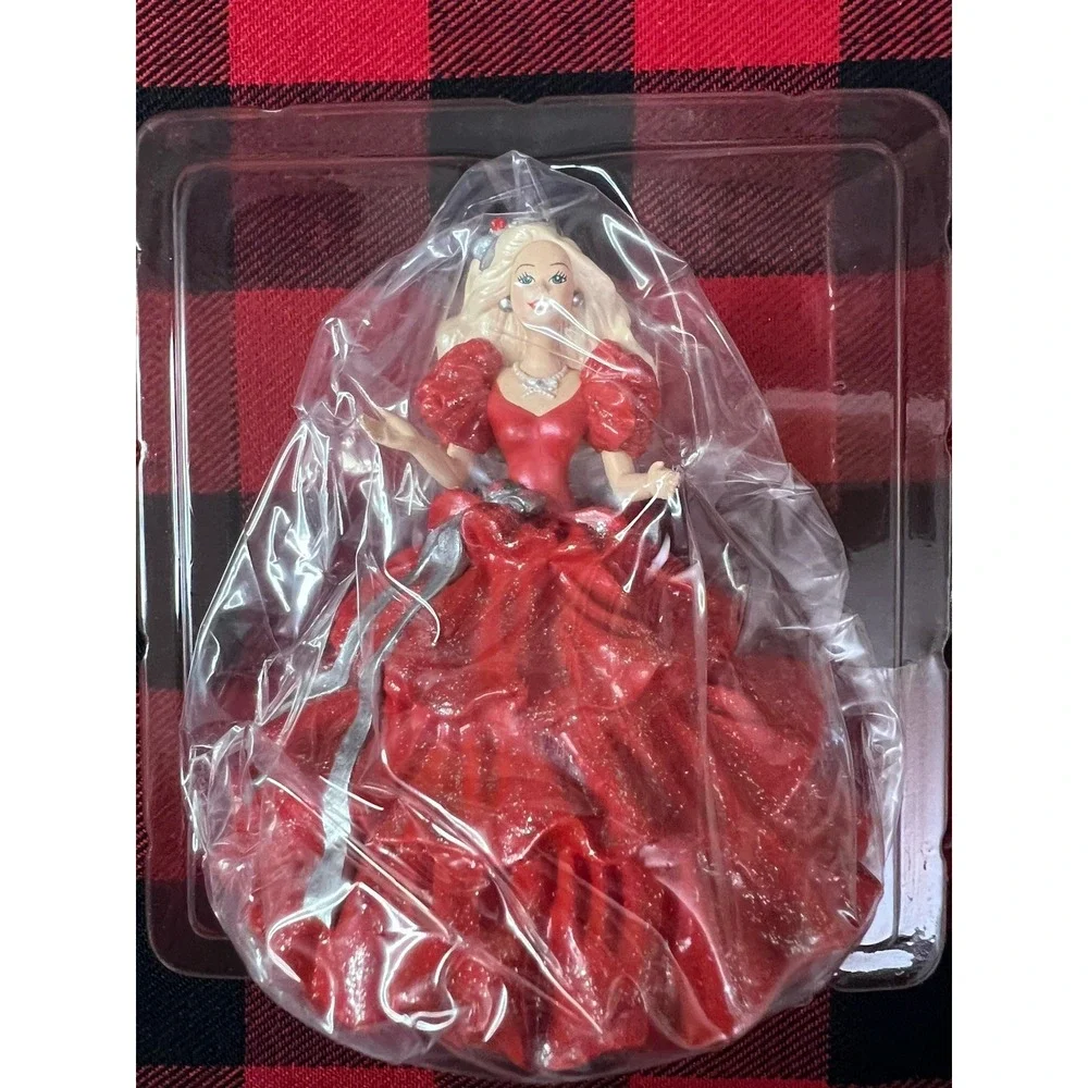 Hallmark  1996 Club Edition Ornament ~ Retro Barbie~ Collectors‎ Club # 1 Series